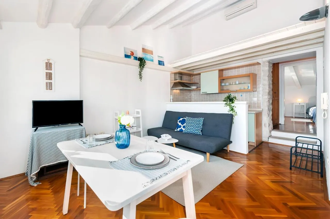 Happy House Bregovita By Irundo 罗维尼 0*,
